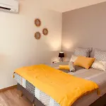 Maison De La Tour 3* 생테밀리옹