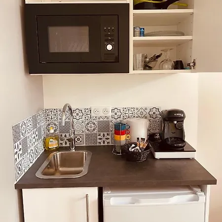 Maison De La Tour Aparthotel 3*