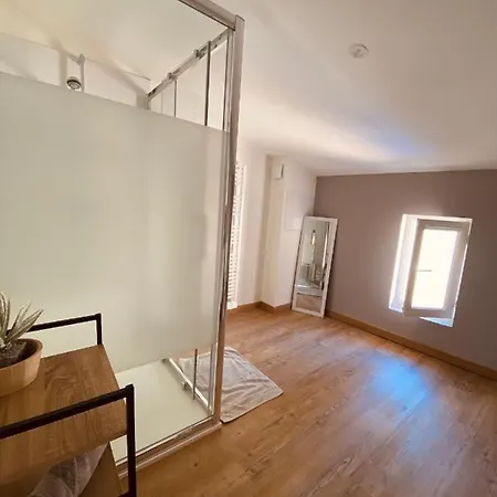 Maison De La Tour Aparthotel