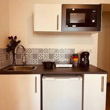 Maison De La Tour Aparthotel 3*