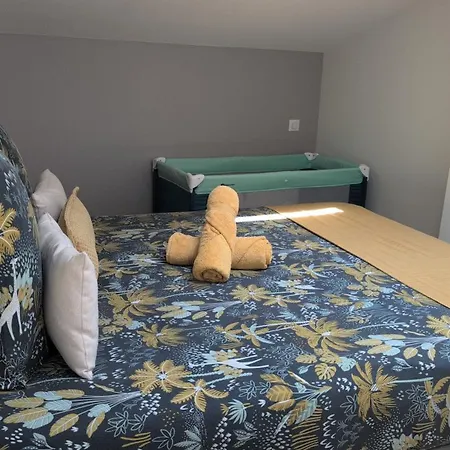 Aparthotel Maison De La Tour 3*