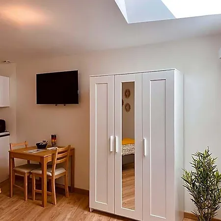 Maison De La Tour Apartmanhotel 3*