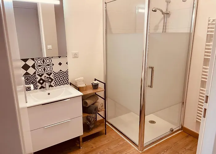 Maison De La Tour Aparthotel